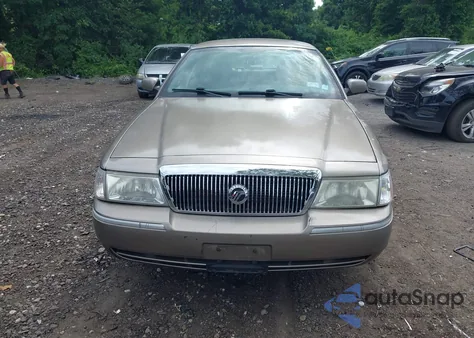 2003 Mercury Grand Marquis Gs z USA, uszkodzony, nr VIN 2MEFM74W73X700480